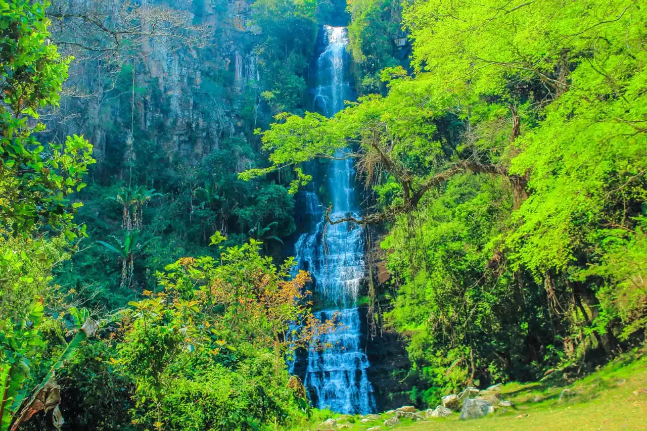 Image from Zim Wildlife and Beautiful Places: *Have you ever been in Chimanimani?*  👍🏾 Yes 🇿🇼Not Yet   *🌄 CHIMA...