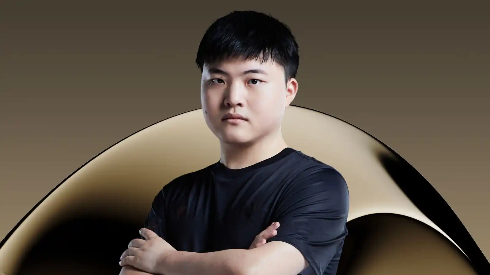 Image from LoL Esports: ICONIC. INSPIRING. ROLE-DEFINING. Immortalizing himself and the LPL i...