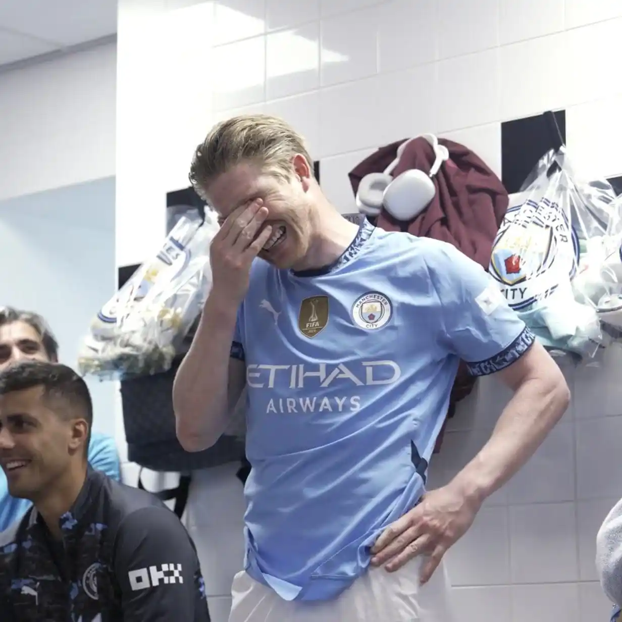 Image from Goal | Stream | Sports: Kevin De Bruyne’s final speech to the <a class="text-blue-500 hover:un...