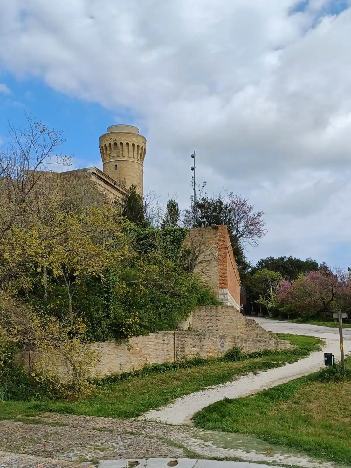 Image from Comune di Ancona: 📌L' Agenzia del Demanio ha pubblicato l'avviso per la concessione tem...