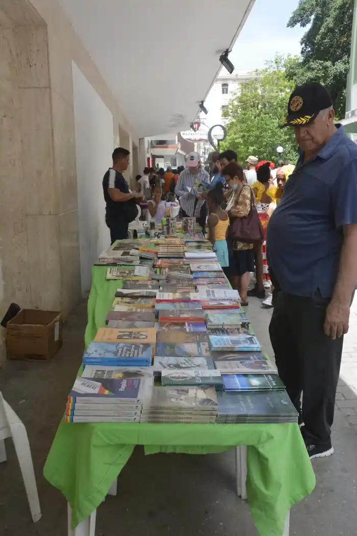 Image from Periódico Granma | Cuba: 📖✨La hazaña de honrar el libro. 📌 La 34 Feria Internacional del Lib...