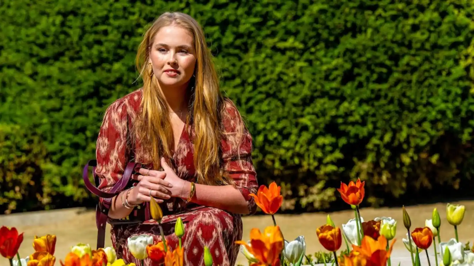 Image from RTL Nieuws: *Prinses Amalia wordt geopereerd aan gebroken bovenarm na val van paar...