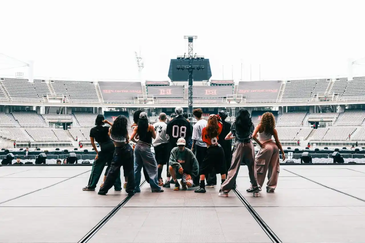 Image from 💜💜LOS 7 REYES-BTS💜💜: Actualización del canal de difusión Hope_to en instagram Sorpresa~🤭...