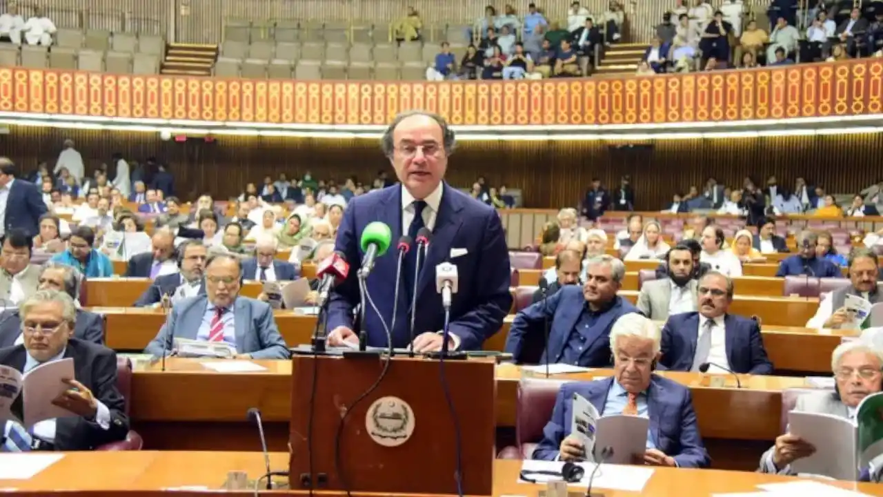 Image from Mepa News: Ekonomisi IMF'ye bağlı olan Pakistan savunma harcamalarını yüzde 20 ar...