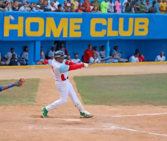 Image from Cubadebate: ⚾ Los Tigres de Ciego de Ávila son los campeones de la III Liga Élite ...