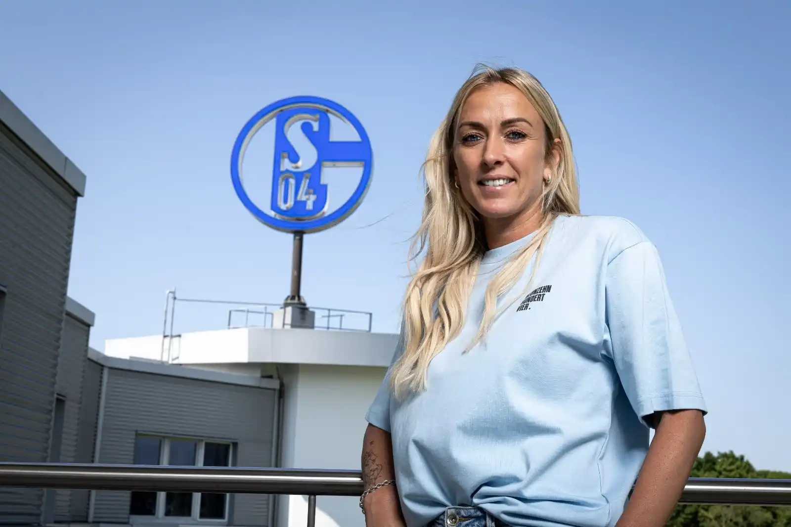 Image from FC Schalke 04: Willkommen auf Schalke, Mandy! Champions League- und Bundesliga-Erfah...