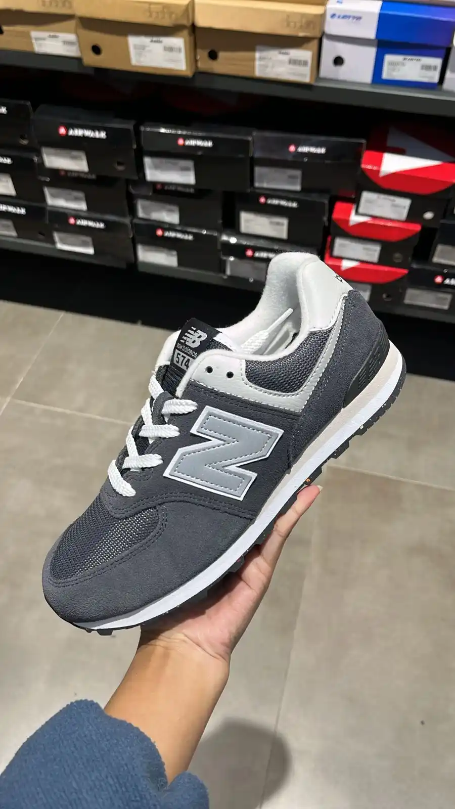 Image from Sedikit Susah Store: New Balance 574 Grey *550.000* Size 38.5 (24cm) 40 (25cm) *Di toko la...