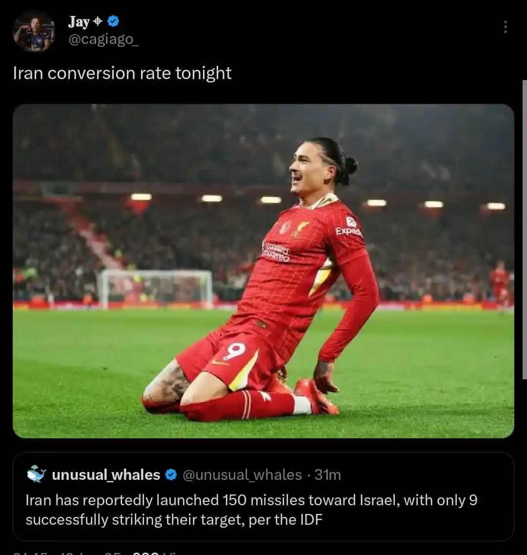 Image from Football View™: This isn't funny 😭...