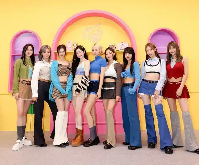 Image from Twice News world 🦋: *TROCA DE DIVULGAÇÃO*🦋 1. PORTAL ONCE: https://whatsapp.com/channel...