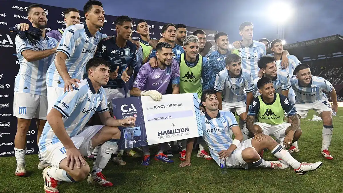 Image from @racing_inf: 🏟 A falta de confirmación oficial, RACING enfrentaría por Copa Argent...