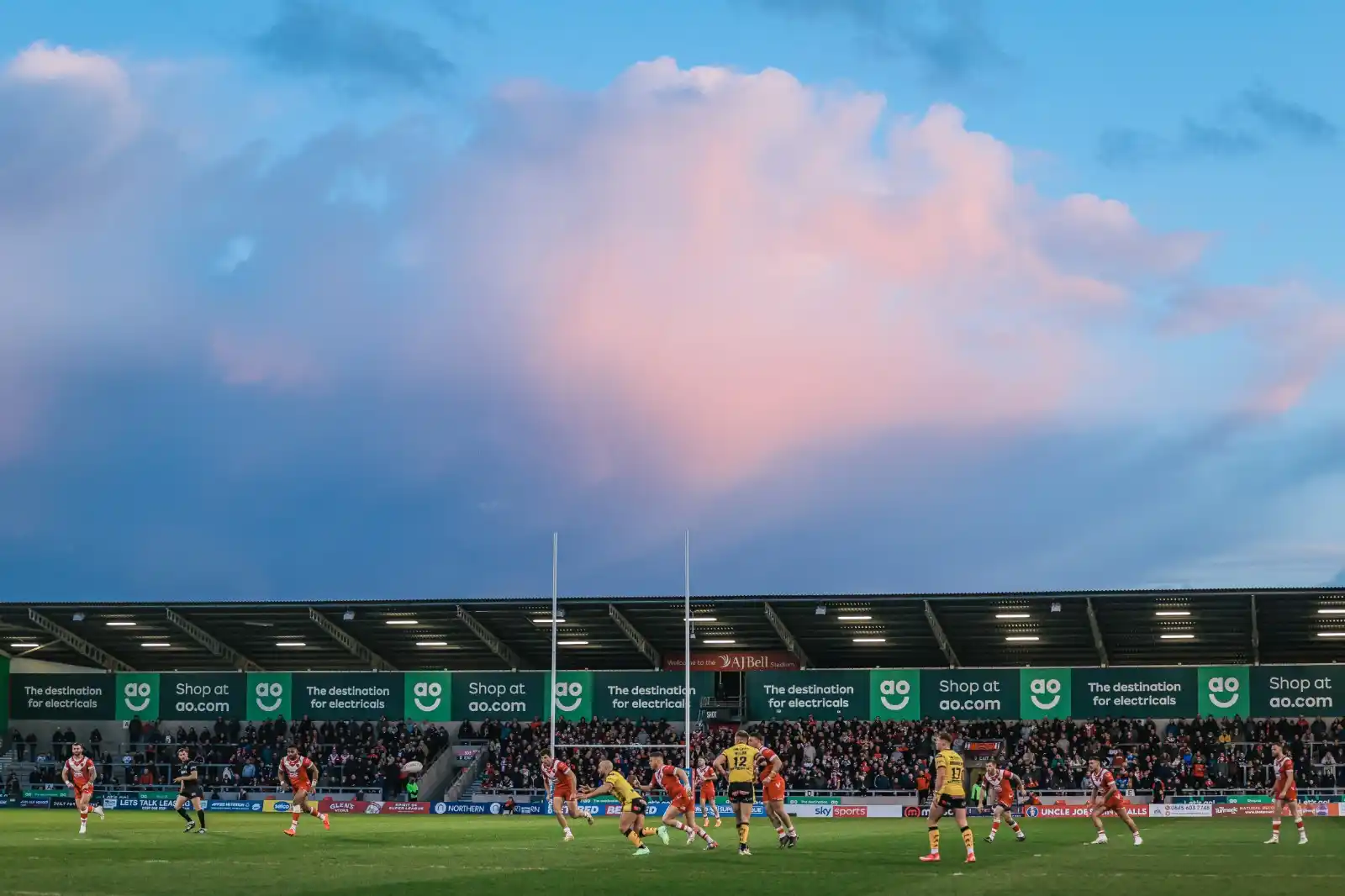 Image from Rugby League Live - Super League: 👹 *HUGE SALFORD RED DEVILS BLOW* One of their key players has return...