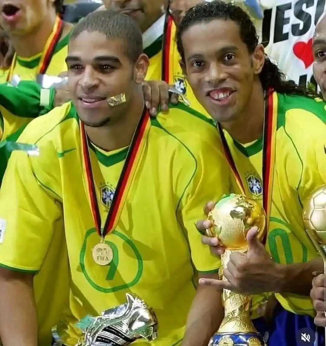 Image from essediafoilouco | Futebol - Humor - Memes - Notícias: Se a Copa do Mundo de 2006 tivesse rolado em 2005, o Brasil seria Hexa...