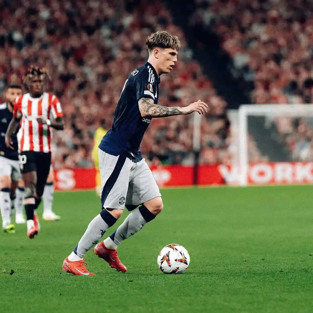 Image from SOCCER WORLD News HQ: Alejandro Garnacho will leave Manchester United, but a move to Bayer L...
