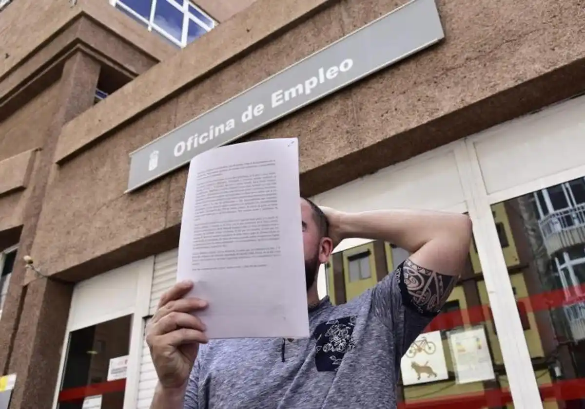 Image from Canarias7: 📈*Baja el paro en Canarias* El dato registrado en mayo desciende en ...