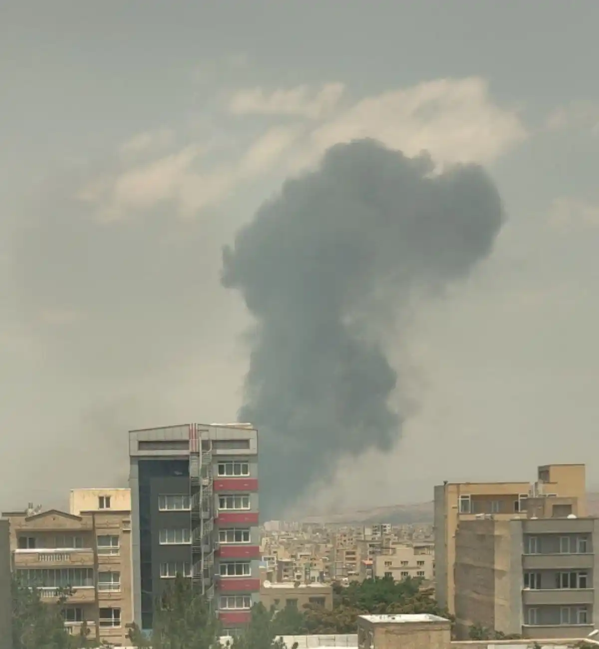 Image from stiripesurse.ro: BREAKING Noi bombardamente în Iran: instalaţiile subterane de îmbogăţi...