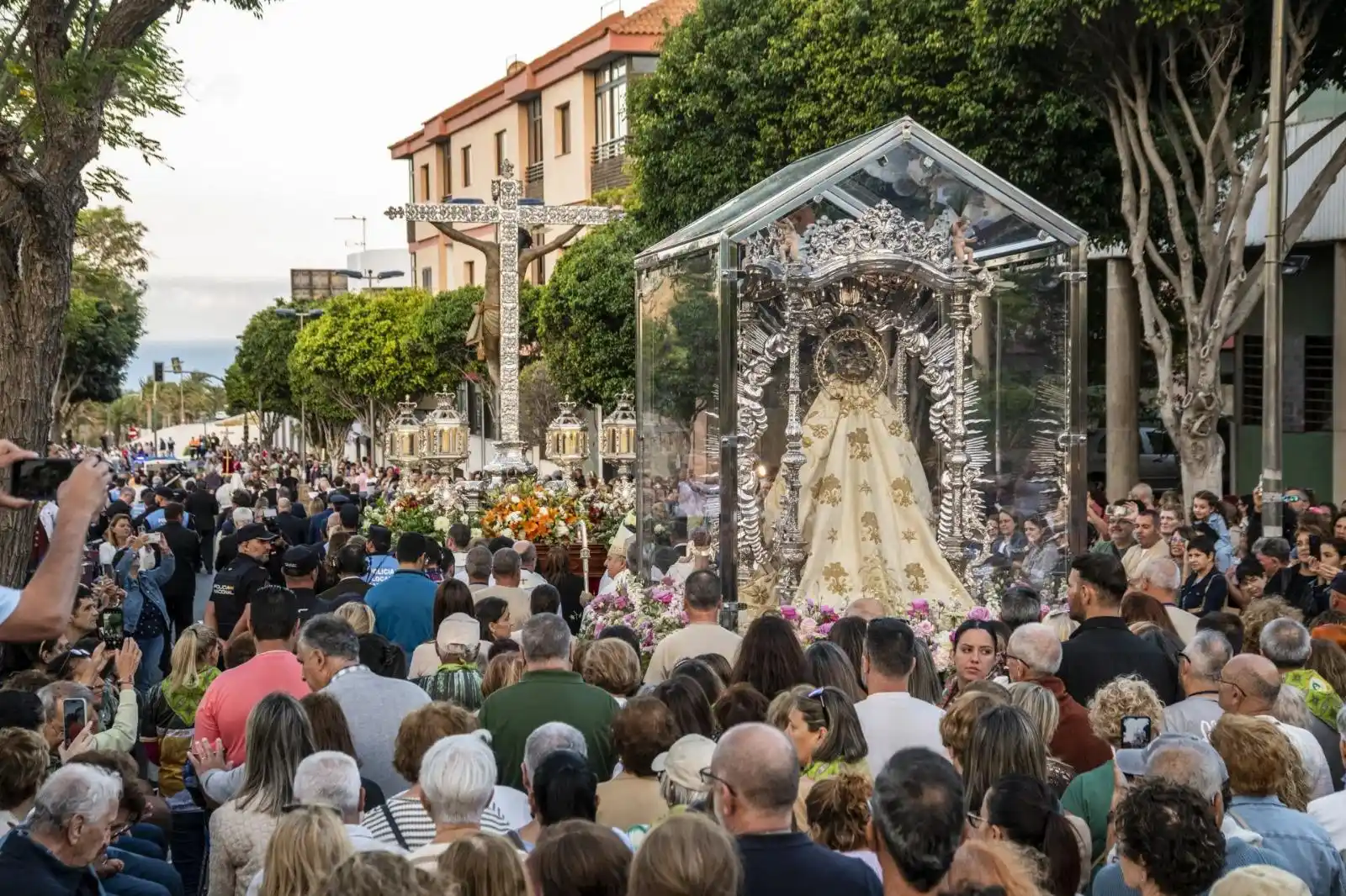 Image from Canarias7: Con motivo de la Bajada de la Virgen del Pino y coincidiendo con su re...