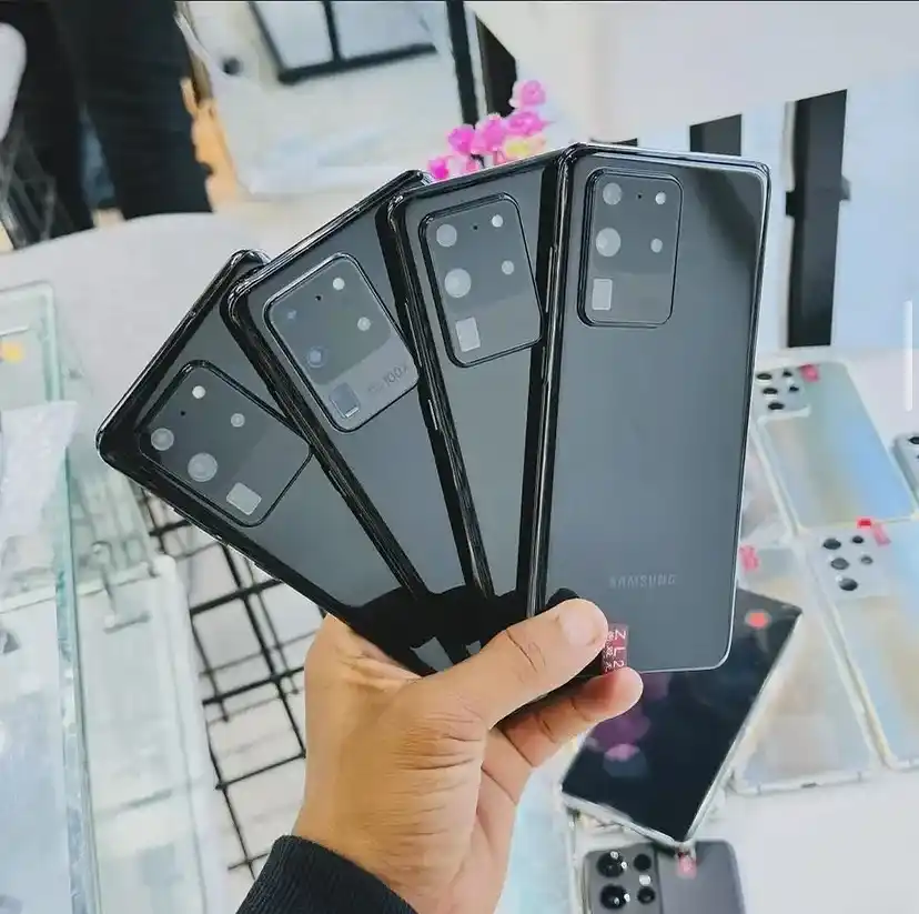 UNCLE DOT   [ PHONE SHOP KLA ] post