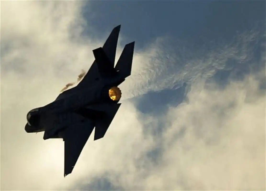 Image from Новости Азербайджана: 🇮🇷🇮🇱 Иран заявляет о сбитом израильском истребителе и пленении лет...