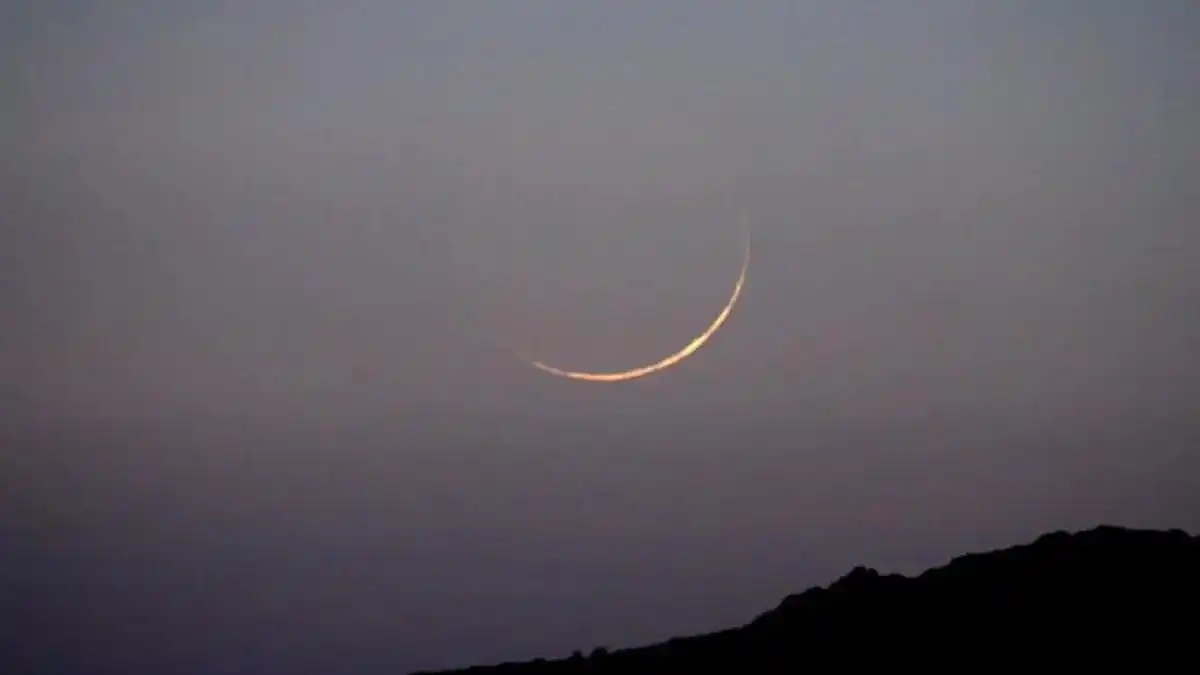 Image from سبق - SABQ: ثبوت رؤية هلال ذي الحجة في مرصد تمير... الجمعة 6 يونيو أول أيام عيد ال...