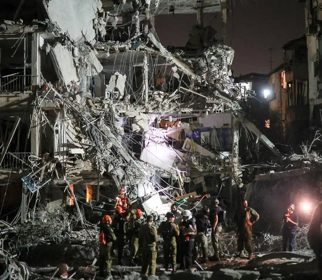 Image from منصة أخبار أهل الشام ☝🏻☑️: تصبحون على دمار اكثر...