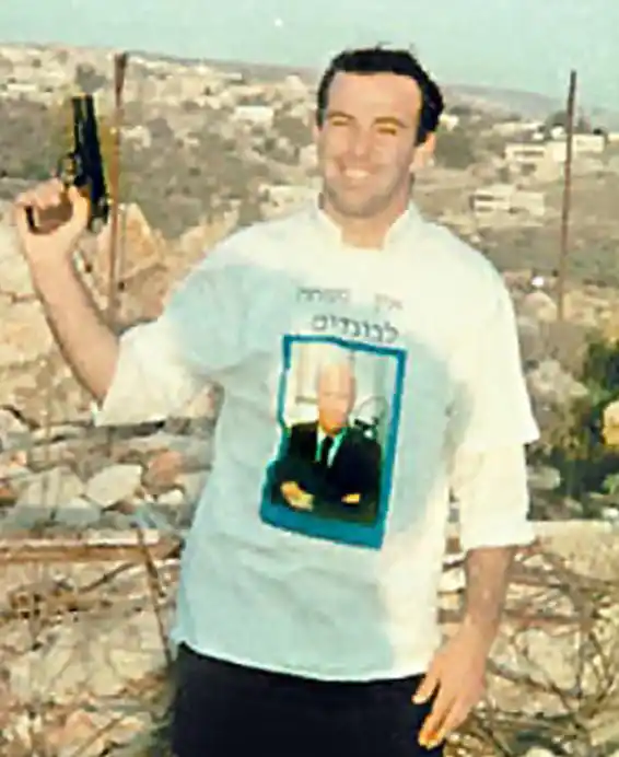 Image from ברוך מרזל: יש כבר חשודים על שבירת החלון בבית משפט העליון?...