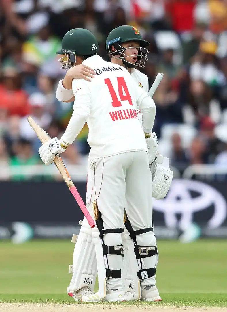 Image from Zimbabwe Cricket: 🙌 102-run partnership 🙌 Sean Williams 🤜🤛 Ben Curran Ball-by-bal...