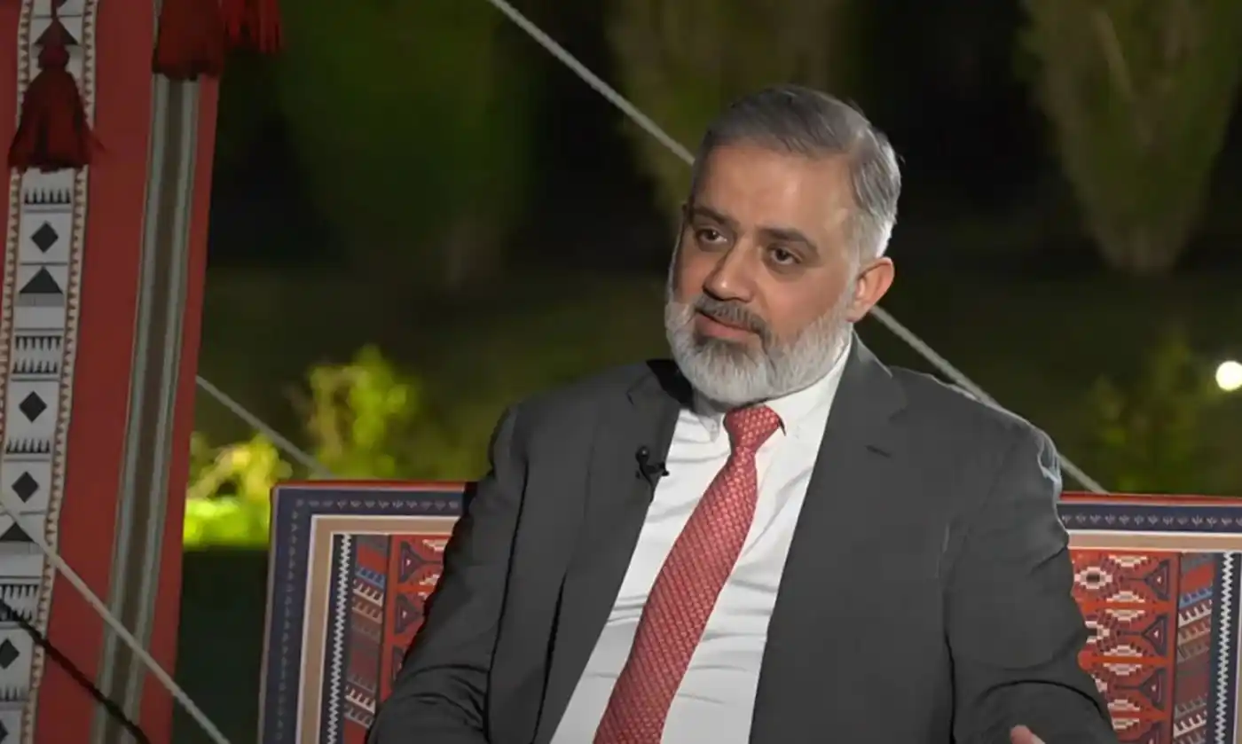 Image from السبق برس الإخبارية: النائب "يوسف الكلابي" يغمز عزت الشابندر : بدأ جولته بلقاء “المطلوب وخب...