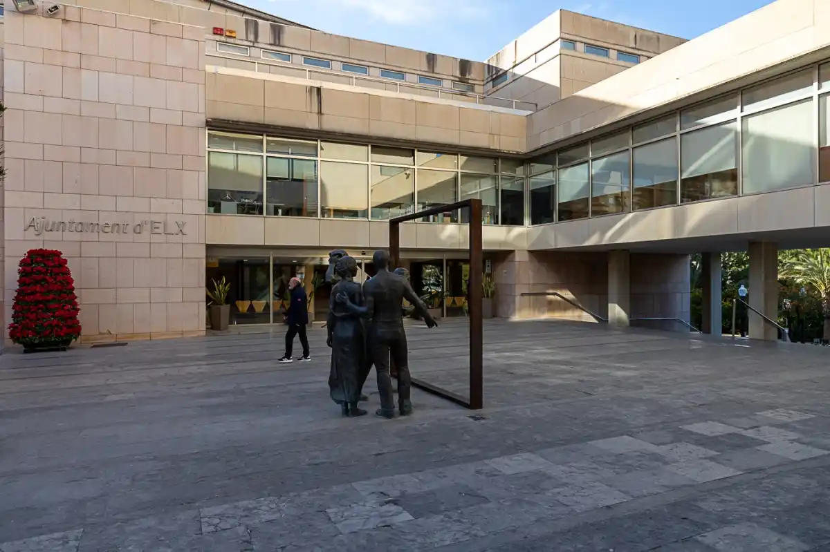 Image from Alicante Plaza: 👋 ¡Buenas tardes! Te dejamos una selección con las noticias más desta...