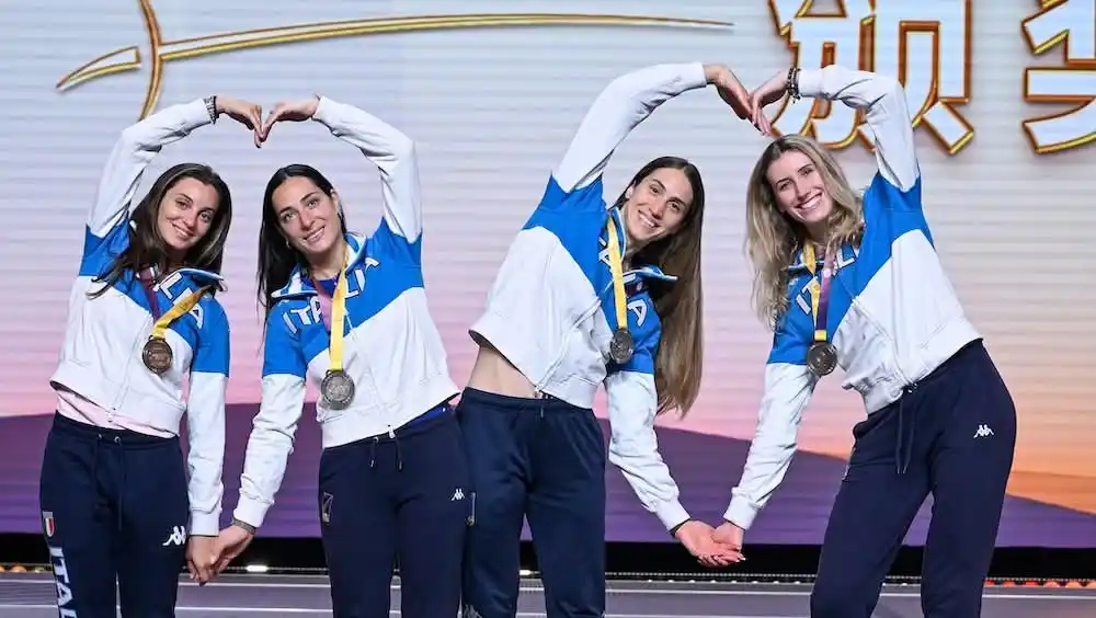 Image from CONI: Gran finale sulle pedane di Wuxi! 🤺 In Cina, la Nazionale femminile ...