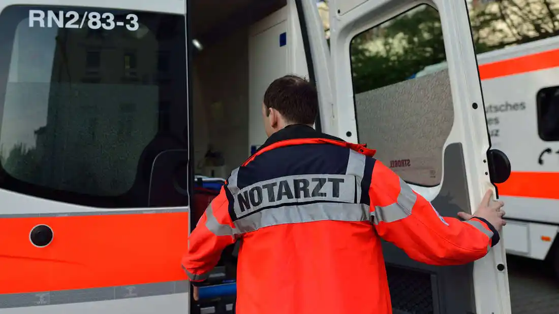 Image from rosenheim24: Guten Morgen ☀️  👉🏼 *Brutale Attacke auf Rettungskräfte in Bad Feiln...