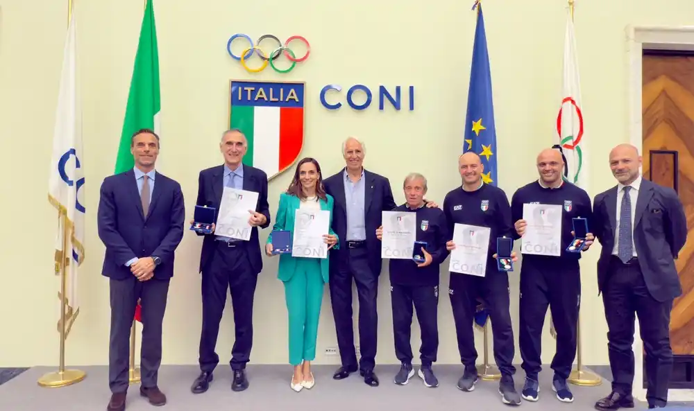 Image from CONI: Il Presidente Malagò e il Segretario Mornati premiano i rappresentanti...