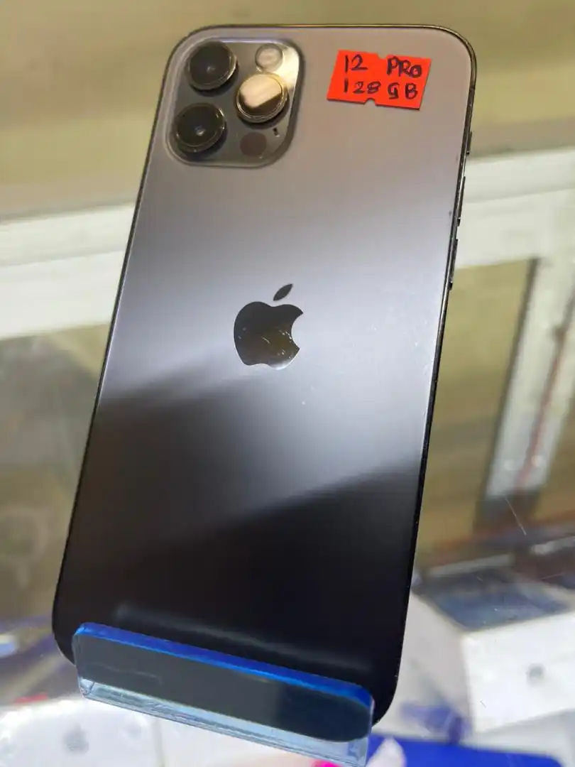 Image from Blissxy Mobiles 🇿🇼: iPhone 12 Pro 128 Gib Reset FaceID Truetone FaceID Battery 90 0785...
