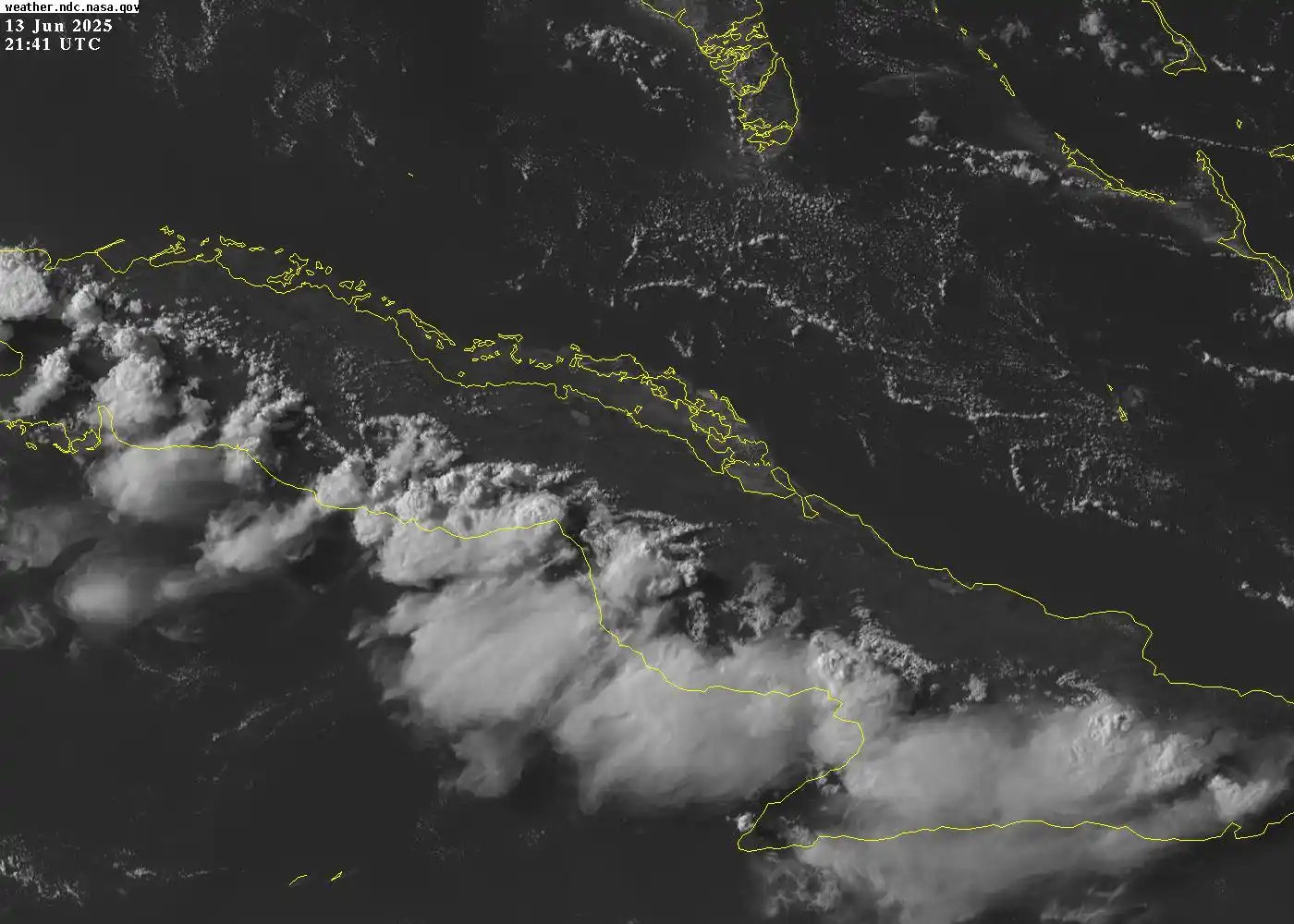 Image from Centro Meteorológico Provincial Ciego de Ávila: Nublados con actividad de chubascos y tormentas eléctricas en el sur d...