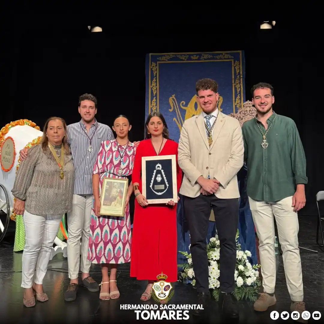 Image from Hermandad Sacramental Tomares: 𝙑𝙄𝘿𝘼 𝘿𝙀 𝙃𝙀𝙍𝙈𝘼𝙉𝘿𝘼𝘿 En el día de ayer, nuestra Hermandad...
