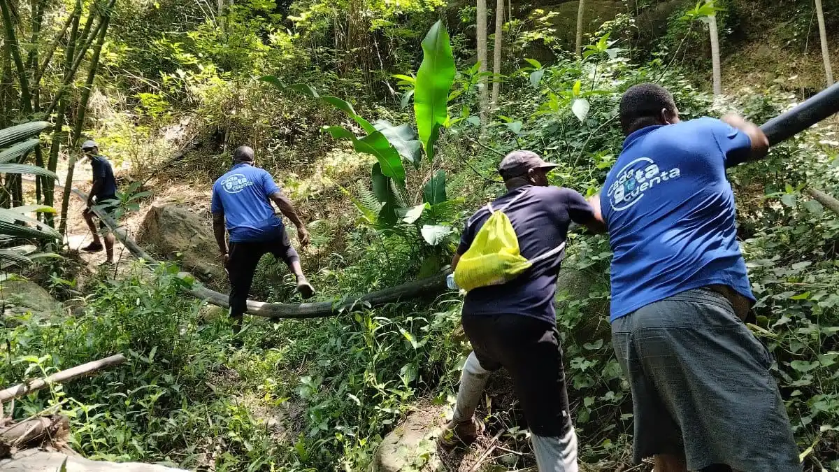 Image from CNT NOTICIAS: *Gobierno Bolivariano sustituye 2.600 metros de tuberías de agua potab...