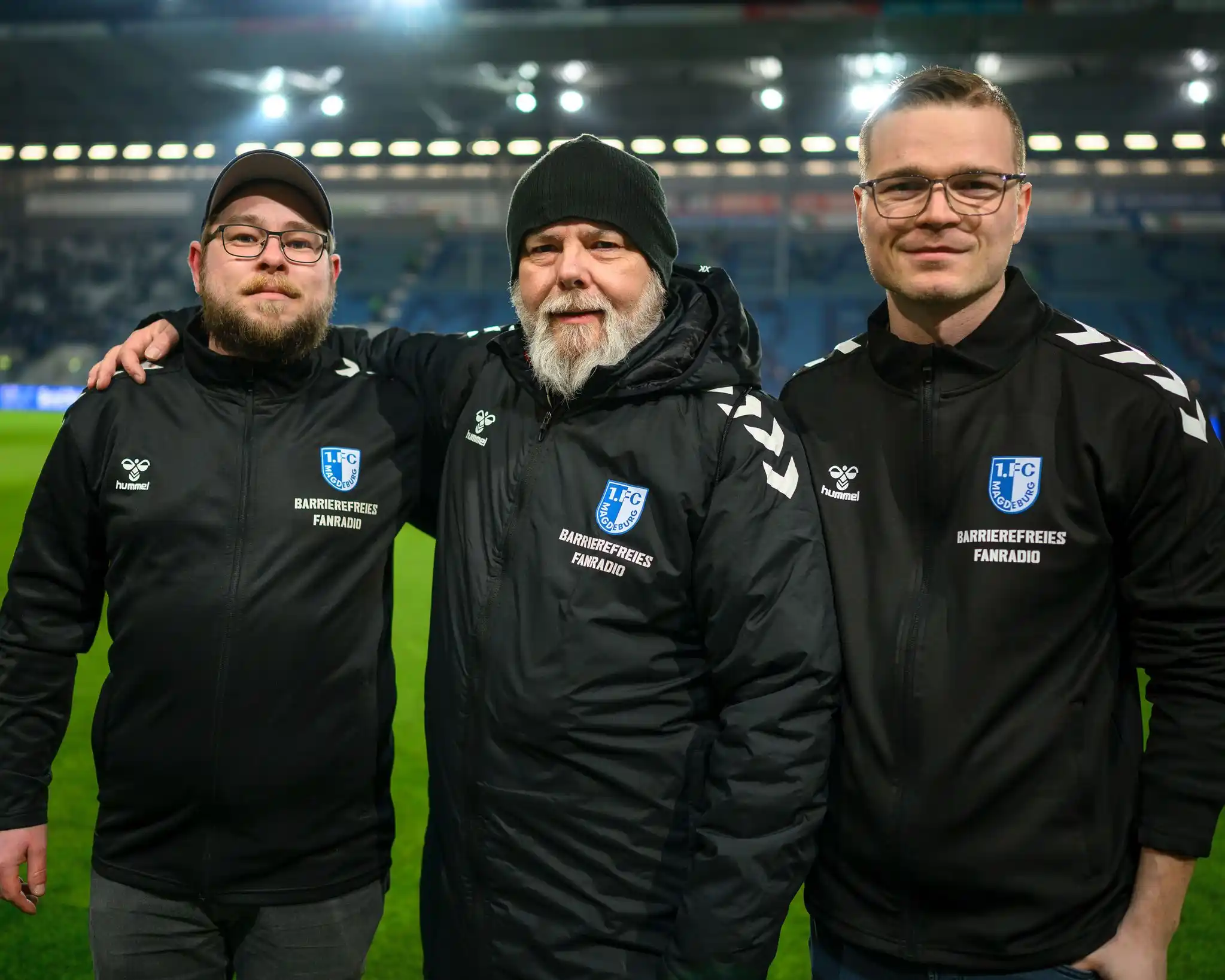 Image from 1. FC Magdeburg: 📻⚽️ Heute ist der Sehbehindertentag. Die Reporter unseres barrierefre...