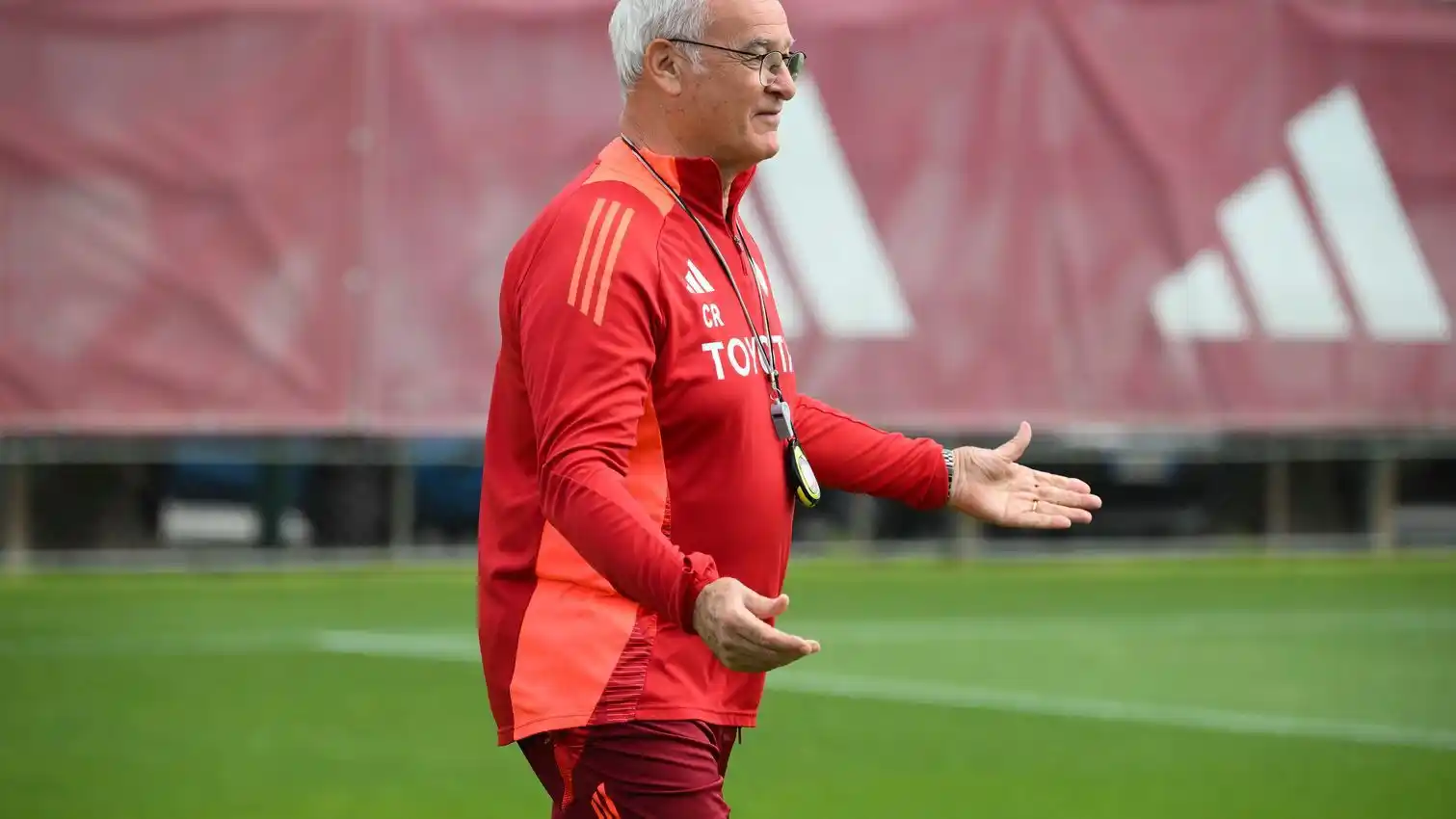 Image from Laroma24.it: 🚨 *Italia: oggi il confronto tra Ranieri e i Friedkin, Sir Claudio ap...