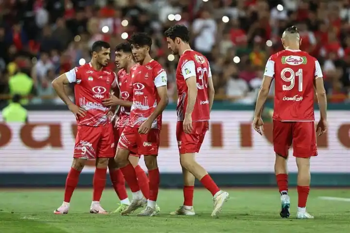 Image from پایگاه خبری ایفادنیوز: *🔴 خرید سه بازیکن خارجی در دستور کار پرسپولیس* مدیرعامل باشگاه پرسپ...