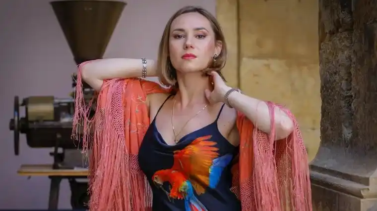Image from ABC de Sevilla: 🎭 *María Kataeva, una 'Carmen' de Siberia en la Fábrica de Tabacos* ...