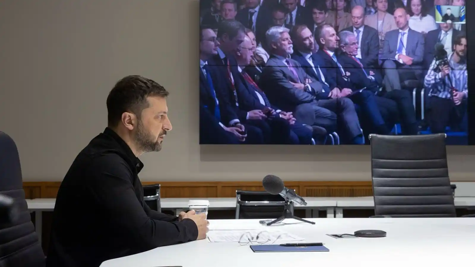 Image from Володимир Зеленський: Нам слід бути реалістами щодо тих, хто приніс війну у Європу. Росію не...