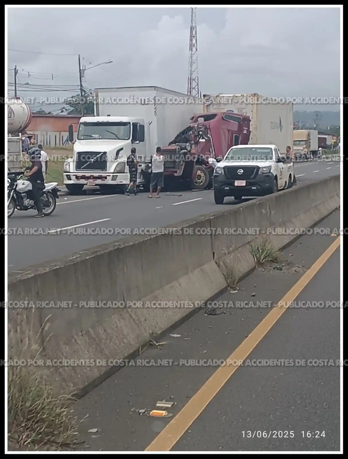 Image from Accidentes de Costa Rica .Net: RUTA 32 | Colision en el sector del Cairo de Siquirres <a class="text-...