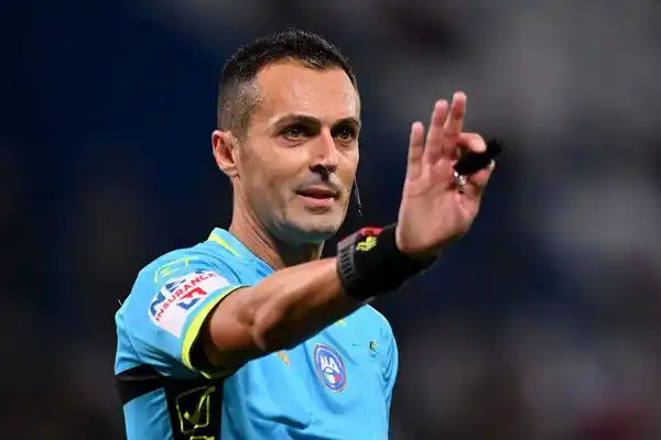 Image from Laroma24.it: ⚽️ *Torino-Roma: la moviola dei quotidiani* 🔍  ✅ *Netto il rigore su ...