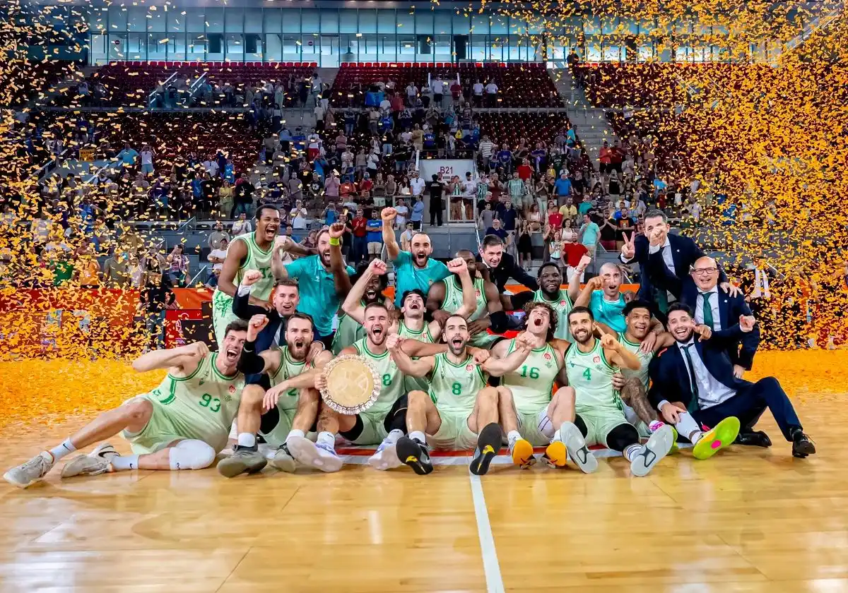 Image from ABC de Sevilla: 🏀🏆 *Un heroico Betis Baloncesto conquista la Caja Mágica y asciende ...