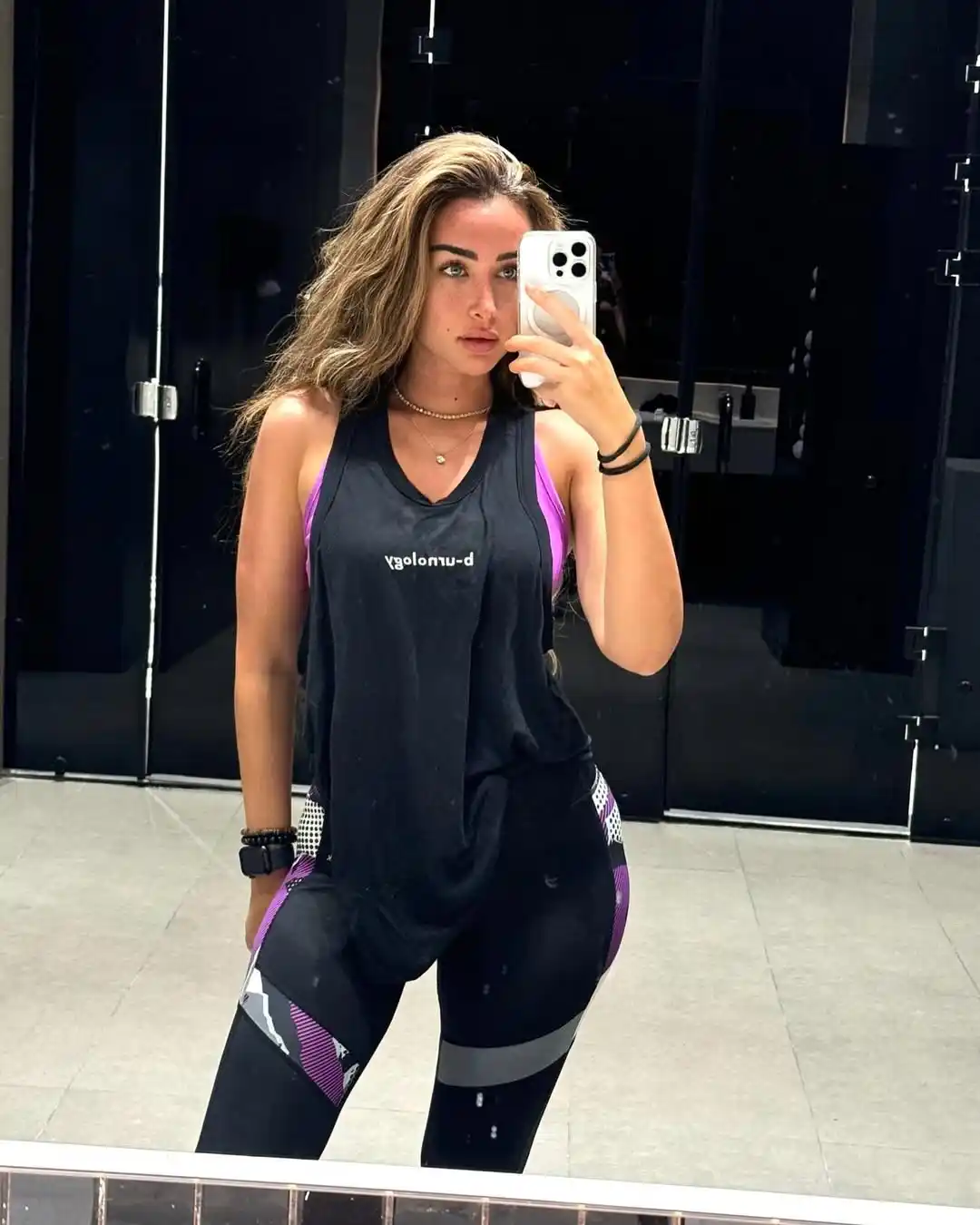 Hannah Elzahed post