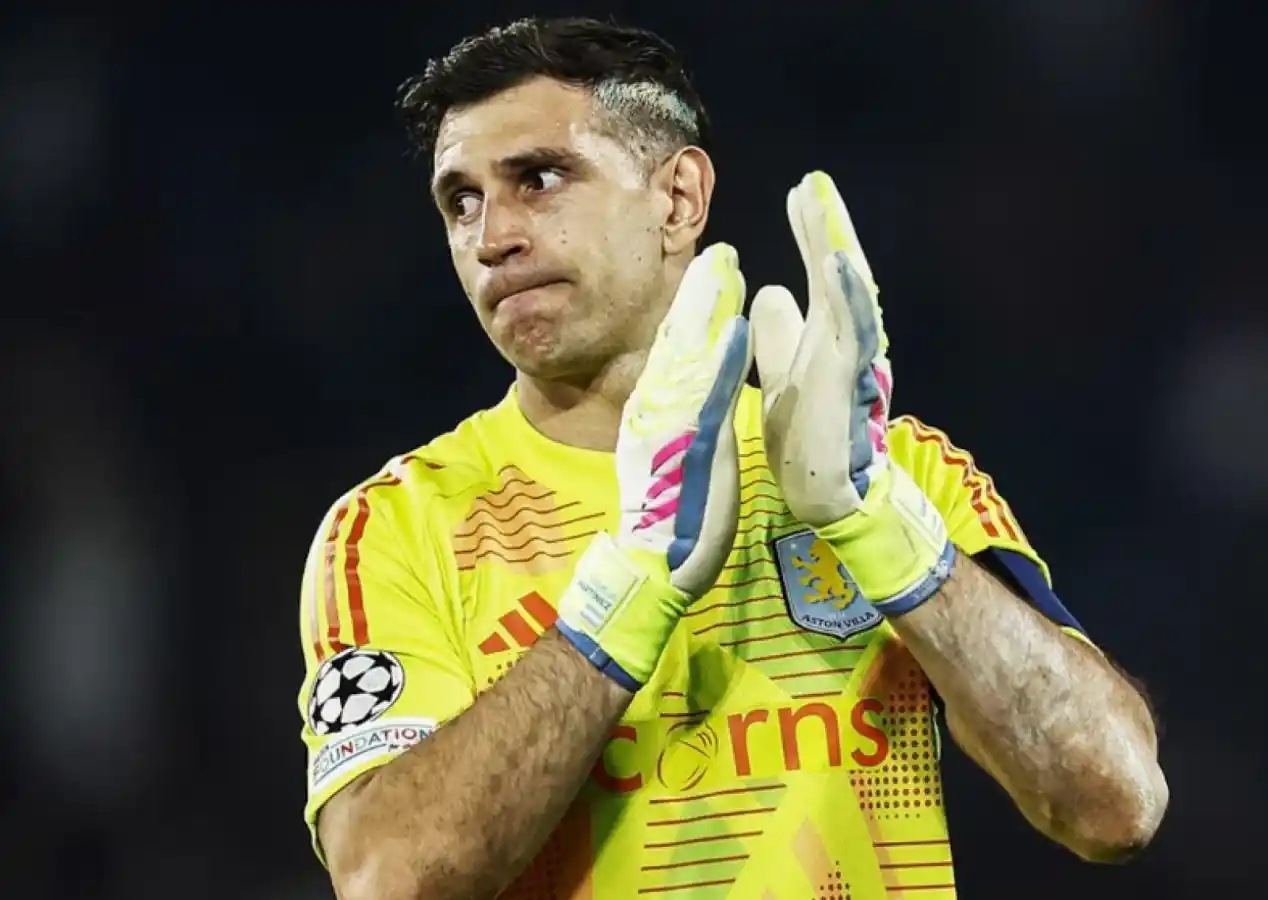 Image from ARGENTINA UPDATES⭐⭐⭐🇦🇷: 🇦🇷Dibu Martínez: tempting offer to play in the Champions League and ...