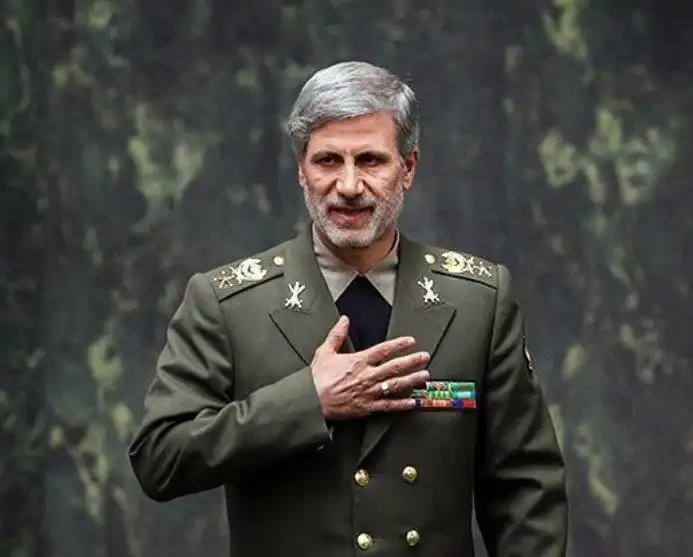 Image from روزنامه پیام عسلویه: 🔴 *با حکم مقام معظم رهبری، سرلشکر امیر حاتمی فرمانده ارتش جمهوری اسلا...