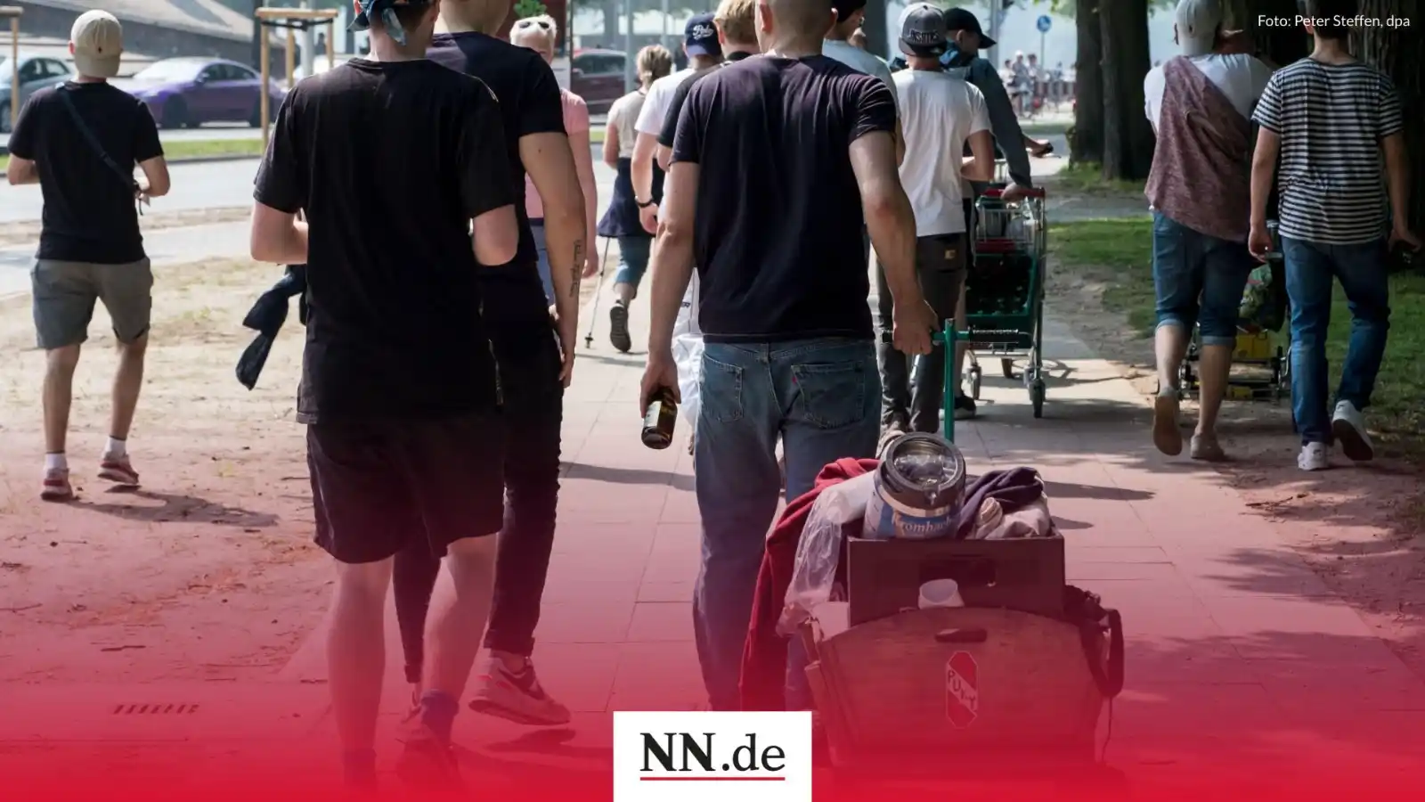 Image from NN.de: 🔴 Bier, Schnaps und Bollerwagen, das gehört für viele zum Vatertag da...