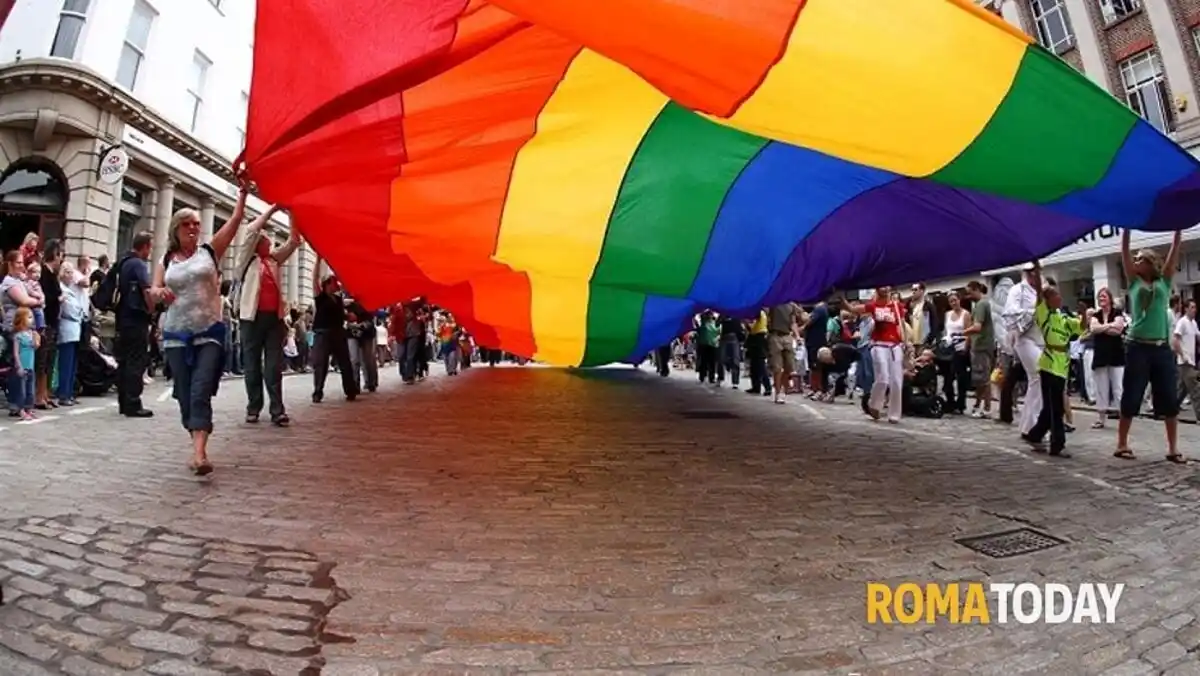 Image from RomaToday: Corteo Roma Pride 2025: il percorso, le strade chiuse e i bus deviati ...