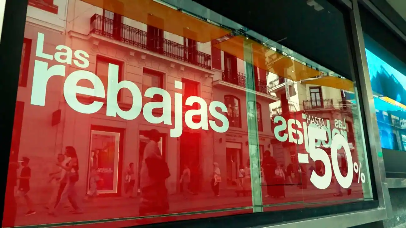 Image from TeleMadrid: 💶 *Cuándo empiezan las rebajas de verano 2025 en Madrid: Zara, Mango,...