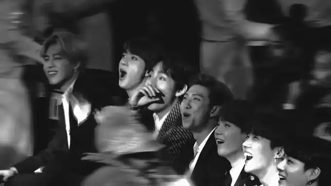 "La Chi-mo-la-la  Bts" post